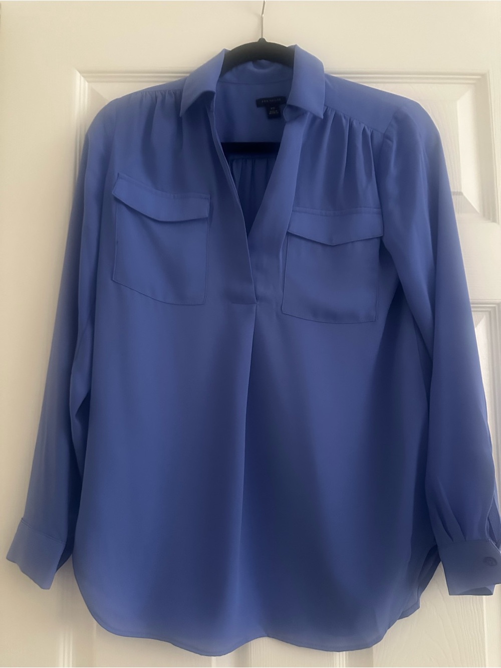 Ann Taylor Cobalt Blue / Periwinkle Camp Shirt, Size XXS.